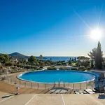 Apartamento Village Cap Esterel - L'esquinade-111 By Interhome